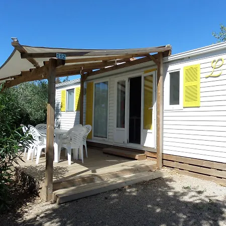 Domaine Sainte Veziane Hotel Bessan Exterior photo